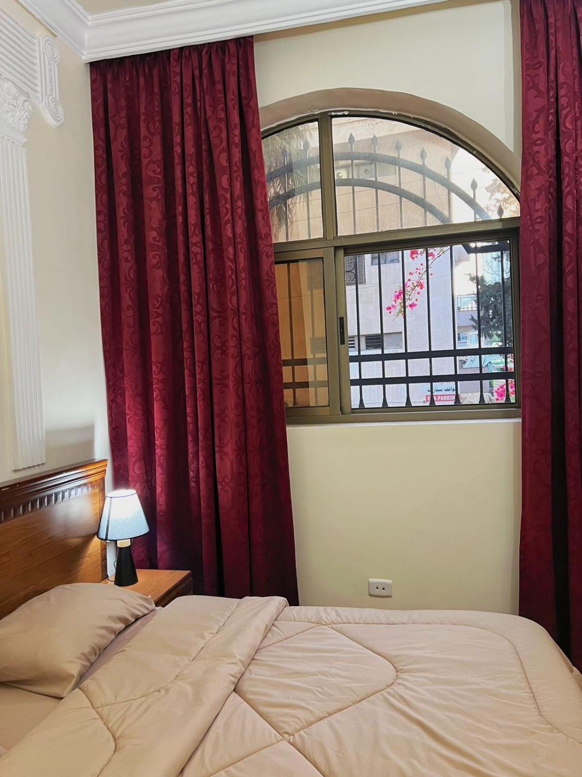 Sufara Hotel Suites Амман Екстер'єр фото